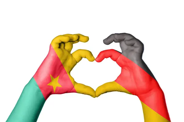 Сердце Камеруна Жест Сердца Отрезание Пути — стоковое фото