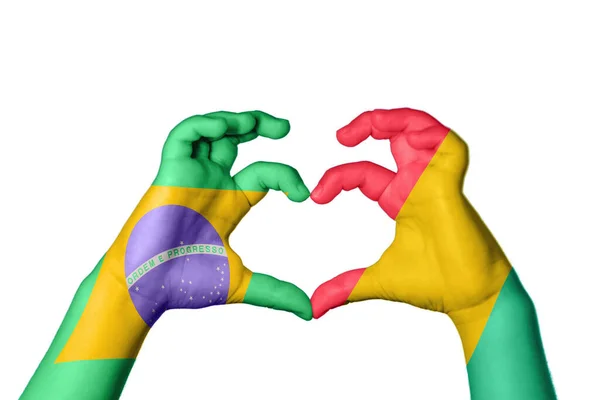 bandeira do brasil em forma de coração. 11659344 PNG