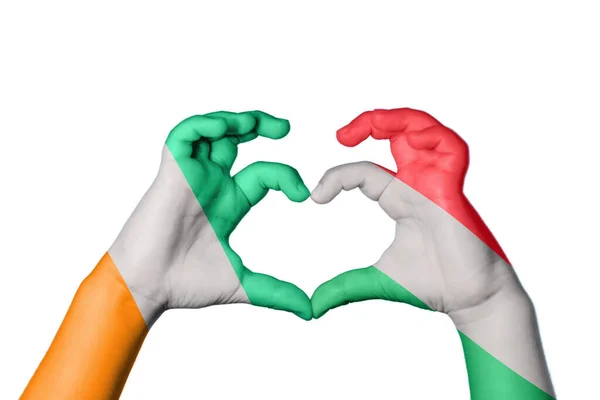 Elfenbenskusten Ungern Hjärta Hand Gest Att Göra Hjärta Klippning Vägen — Stockfoto