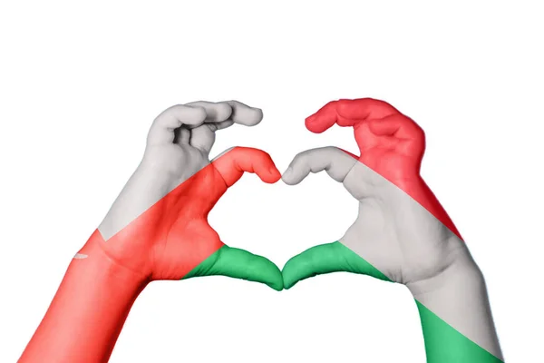 Oman Węgry Serce Ręka Gest Podejmowania Serca Ścieżka Clipping — Zdjęcie stockowe