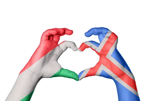 Węgry Islandia Serce Ręka Gestem Podejmowania Serca Ścieżka Clipping — Zdjęcie stockowe