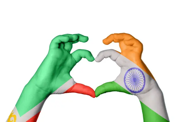 Tsjetsjenië India Hart Hand Gebaar Maken Hart Knippen Pad — Stockfoto