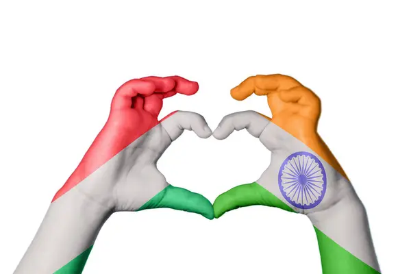 Ungern Indien Hjärta Hand Gest Att Göra Hjärta Klippning Väg — Stockfoto
