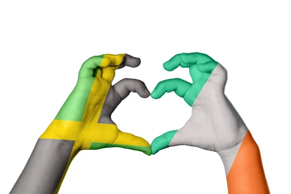 Ямайка Ирландия Сердце Жест Руки Делает Сердце Обрезка Пути — стоковое фото