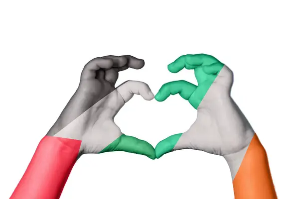 Palestina Irland Hjärta Hand Gest Att Göra Hjärta Klippning Vägen — Stockfoto