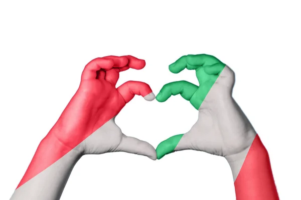 インドネシア イタリア心臓 ハンドジェスチャー作り心臓 クリッピングパス — ストック写真