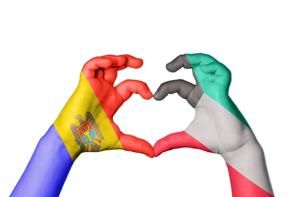 摩尔多瓦Kuwait Heart Hand Gesture Making Heart Clipping Path — 图库照片