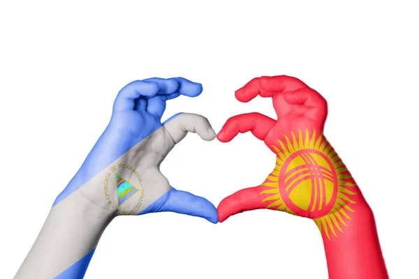 Nicaragua Kirgizistan Hjärta Hand Gest Att Göra Hjärta Klippa Vägen — Stockfoto