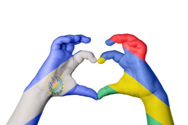 El Salvador Mauritius Kalbi, El hareketi kalp yapmak, Kırpma Yolu