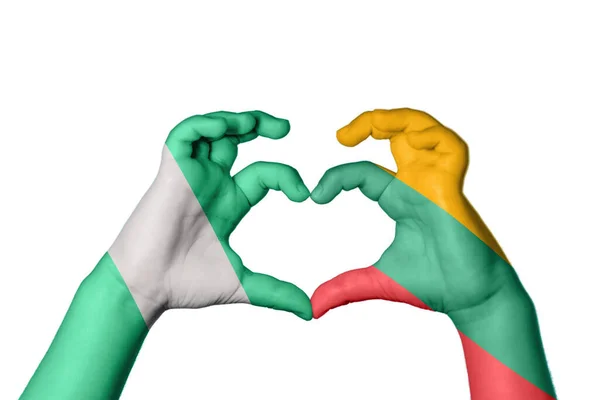 Nigeria Litouwen Hart Handgebaar Maken Hart Knippad — Stockfoto