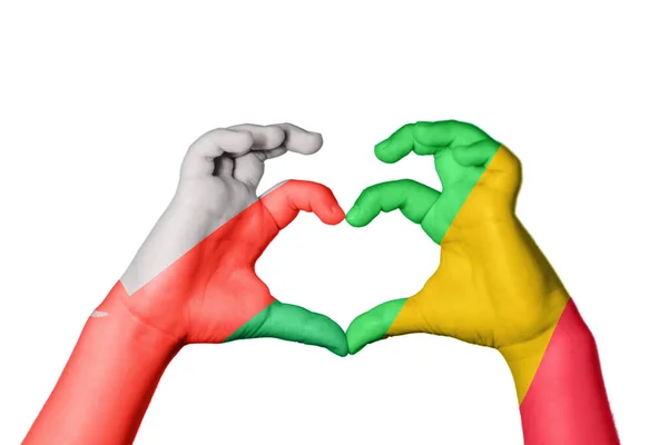Oman Mali Heart Hand Gest Att Göra Hjärta Klippning Vägen — Stockfoto