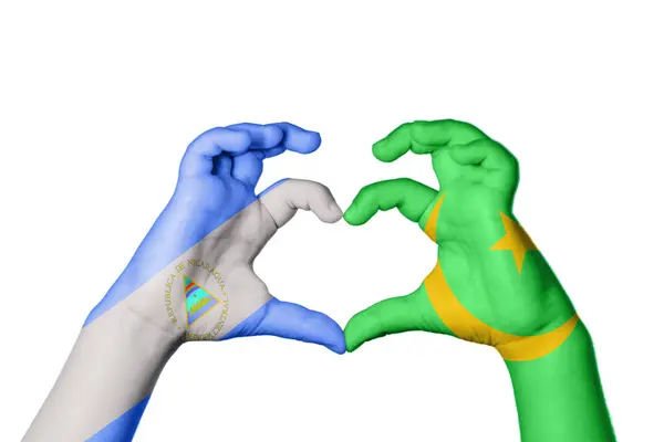 尼加拉瓜Mauritania Heart Hand Gesture Making Heart Clipping Path — 图库照片
