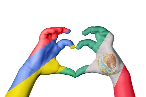 Μαυρίκιος Καρδιά Του Μεξικού Χειρονομία Χέρι Κάνει Καρδιά Ψαλίδισμα Διαδρομή — Φωτογραφία Αρχείου