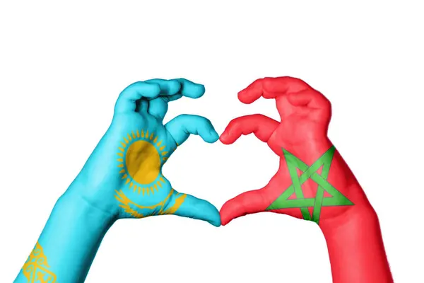 Καζακστάν Μαρόκο Καρδιά Χειρονομία Χέρι Καθιστώντας Την Καρδιά Ψαλιδίζοντας Διαδρομή — Φωτογραφία Αρχείου