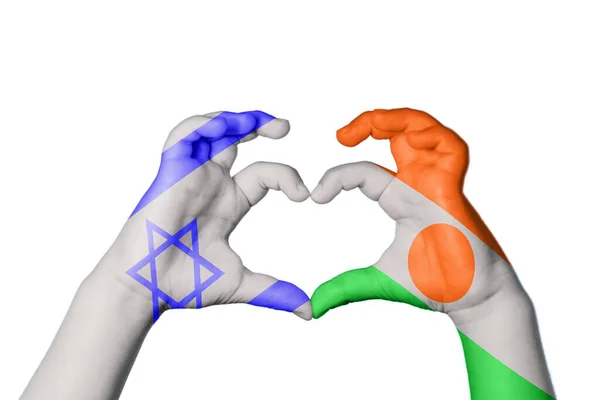 以色列尼日尔心 手手势造心 收割之路 — 图库照片