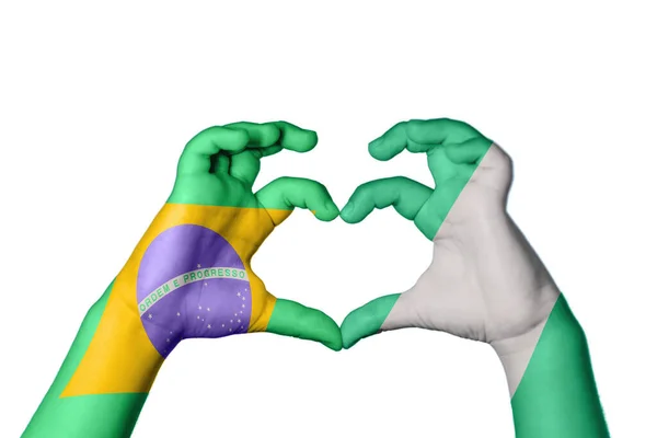 Brasil Nigéria Coração Gesto Mão Fazendo Coração Clipping Path — Fotografia de Stock