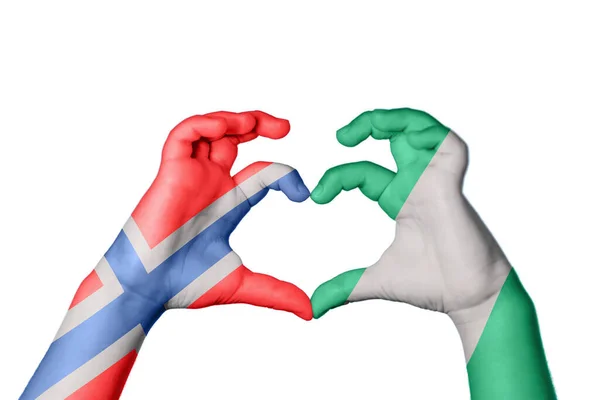 Norvégia Nigéria Szív Kézmozdulatok Készítése Szív Vágási Útvonal — Stock Fotó