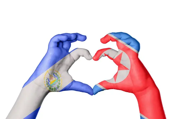 Σαλβαδόρ Βόρεια Κορέα Καρδιά Χέρι Χειρονομία Κάνοντας Καρδιά Ψαλίδισμα Μονοπάτι — Φωτογραφία Αρχείου