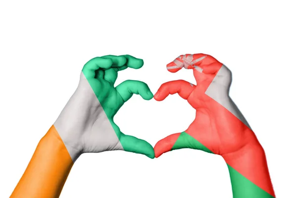 Elfenbenskusten Oman Hjärta Hand Gest Att Göra Hjärta Klippning Vägen — Stockfoto