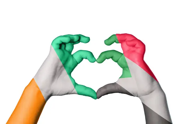 Сердце Судана Кот Ивуара Жест Рукой Сердце Обрезка Пути — стоковое фото