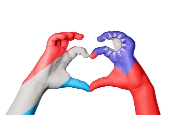 Luxemburg Taiwan Hjärta Hand Gest Att Göra Hjärta Klippning Väg — Stockfoto