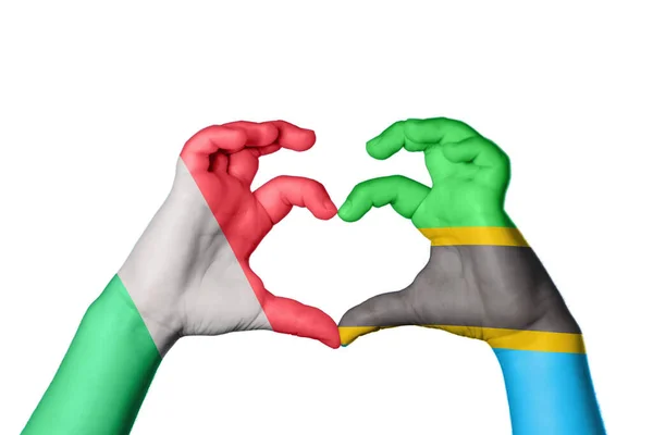 Ιταλία Τανζανία Καρδιά Χέρι Χειρονομία Κάνοντας Καρδιά Ψαλίδισμα Διαδρομή — Φωτογραφία Αρχείου