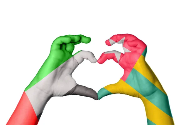 阿拉伯联合酋长国Togo Heart Hand Gesture Making Heart Clipping Path — 图库照片