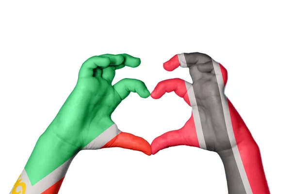Τσετσενία Τρινιντάντ Και Τομπάγκο Καρδιά Χέρι Χειρονομία Κάνοντας Καρδιά Ψαλίδισμα — Φωτογραφία Αρχείου