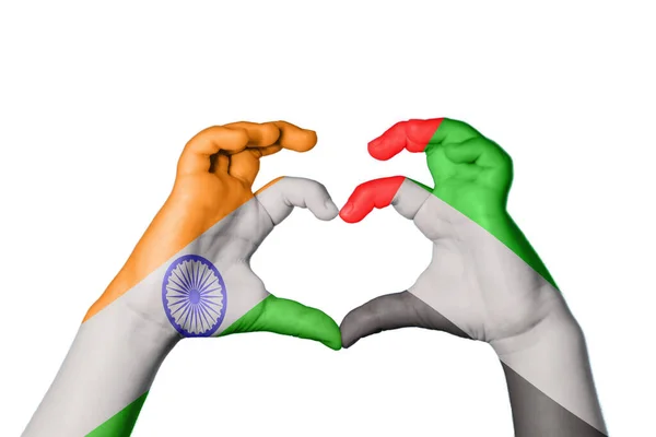 Ινδία Ηνωμένα Αραβικά Εμιράτα Καρδιά Χέρι Χειρονομία Κάνοντας Καρδιά Ψαλίδισμα — Φωτογραφία Αρχείου