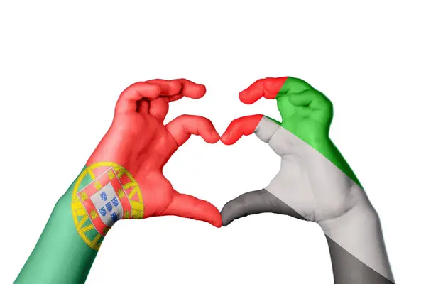 Португалія Єднані Арабські Емірати Серце Жест Руки Робить Серце Відсікаючий — стокове фото