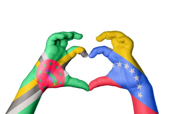 多米尼克委内瑞拉心脏 手举着手制造心脏 修整道路 — 图库照片