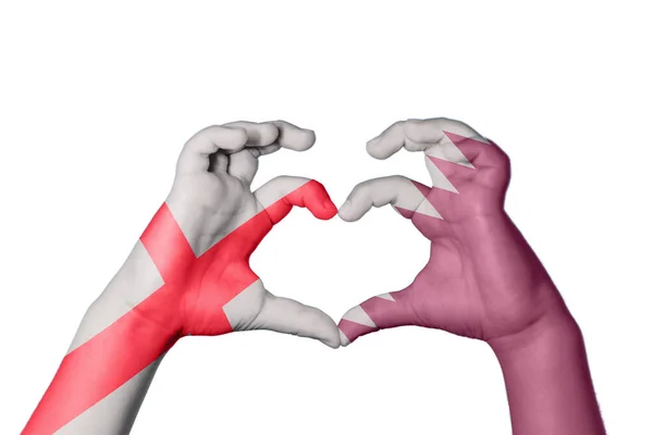 Αγγλία Qatar Heart Χέρι Χειρονομία Κάνοντας Καρδιά Κλίπινγκ Path — Φωτογραφία Αρχείου