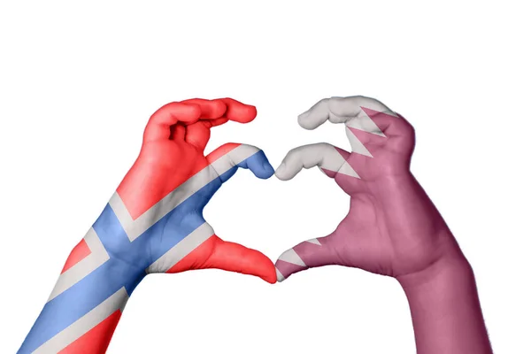 Noruega Qatar Coração Gesto Mão Fazendo Coração Clipping Path — Fotografia de Stock