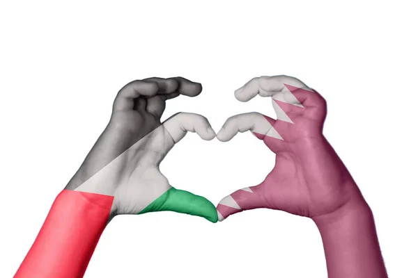 巴勒斯坦卡塔尔心 手手势造心 收割之路 — 图库照片