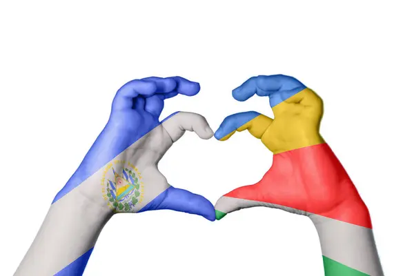 Σαλβαδόρ Σεϋχέλλες Καρδιά Χέρι Χειρονομία Κάνοντας Καρδιά Ψαλίδισμα Μονοπάτι — Φωτογραφία Αρχείου