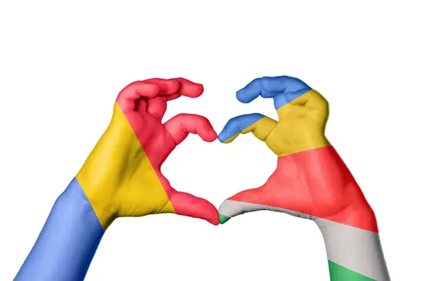 Rumania Seychelles Corazón Hacer Gesto Mano Del Corazón Recortar Camino —  Fotos de Stock