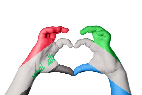 이라크 시에라 심장을 만드는 제스처 클리핑 — 스톡 사진