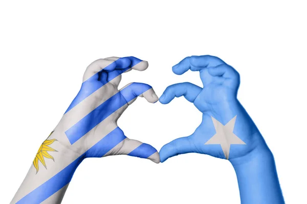 Ουρουγουάη Σομαλία Καρδιά Χειρονομία Χέρι Καθιστώντας Την Καρδιά Ψαλιδίζοντας Διαδρομή — Φωτογραφία Αρχείου
