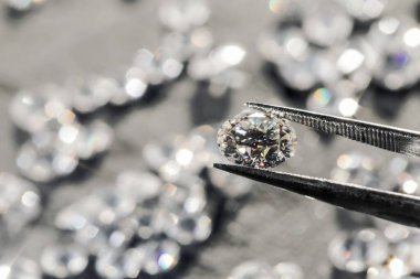 Yuvarlak parlak cımbız, yuvarlak elmas