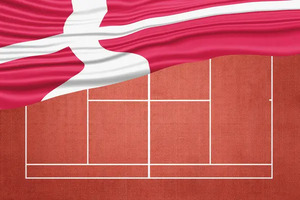Clay Tenis Sahasında Danimarka Bayrağı, Spor Sembolü