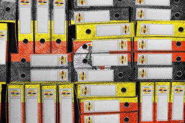 Uganda Bayrak Renkleri Dizini Yığını, Bürokrasi ve Hükümet İdaresi Onayı