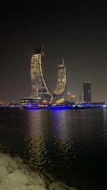 Fairmont Doha Oteli 'nin gece manzarası