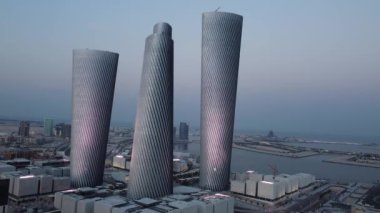Katar 'daki Lusail Kuleleri ve Ticaret Bulvarı için havadan çekim