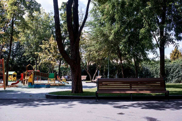 Детская Площадка Парке — стоковое фото