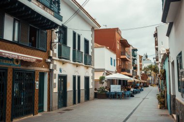 Gündüz vakti güzel Akdeniz kenti