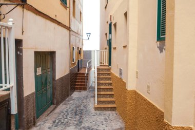 Gündüz vakti güzel Akdeniz kenti 