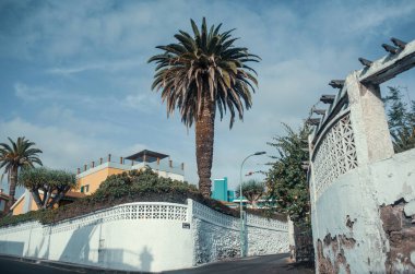 Gündüz vakti güzel Akdeniz kenti 