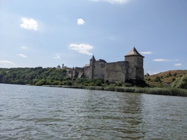 Dinyester Nehri kıyısındaki Khotyn kalesi, Khotyn, Ukrayna, Avrupa 