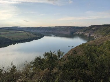 Dağlardaki nehir manzarası, Bakota, Ukrayna