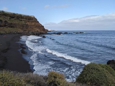 Atlantik Okyanusu 'nda Rocky Sahili, Tenerife, Kanarya Adası, İspanya